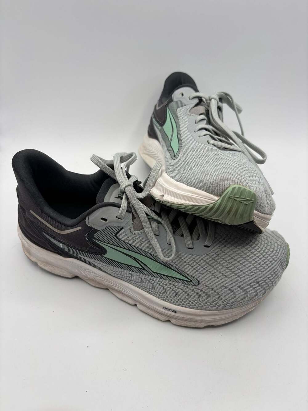 Altra Torin 6 Women's Road Running Shoes Gray and Teal size 8